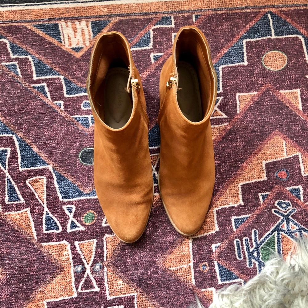 Clarks Suede Boots - Picture 2 of 5